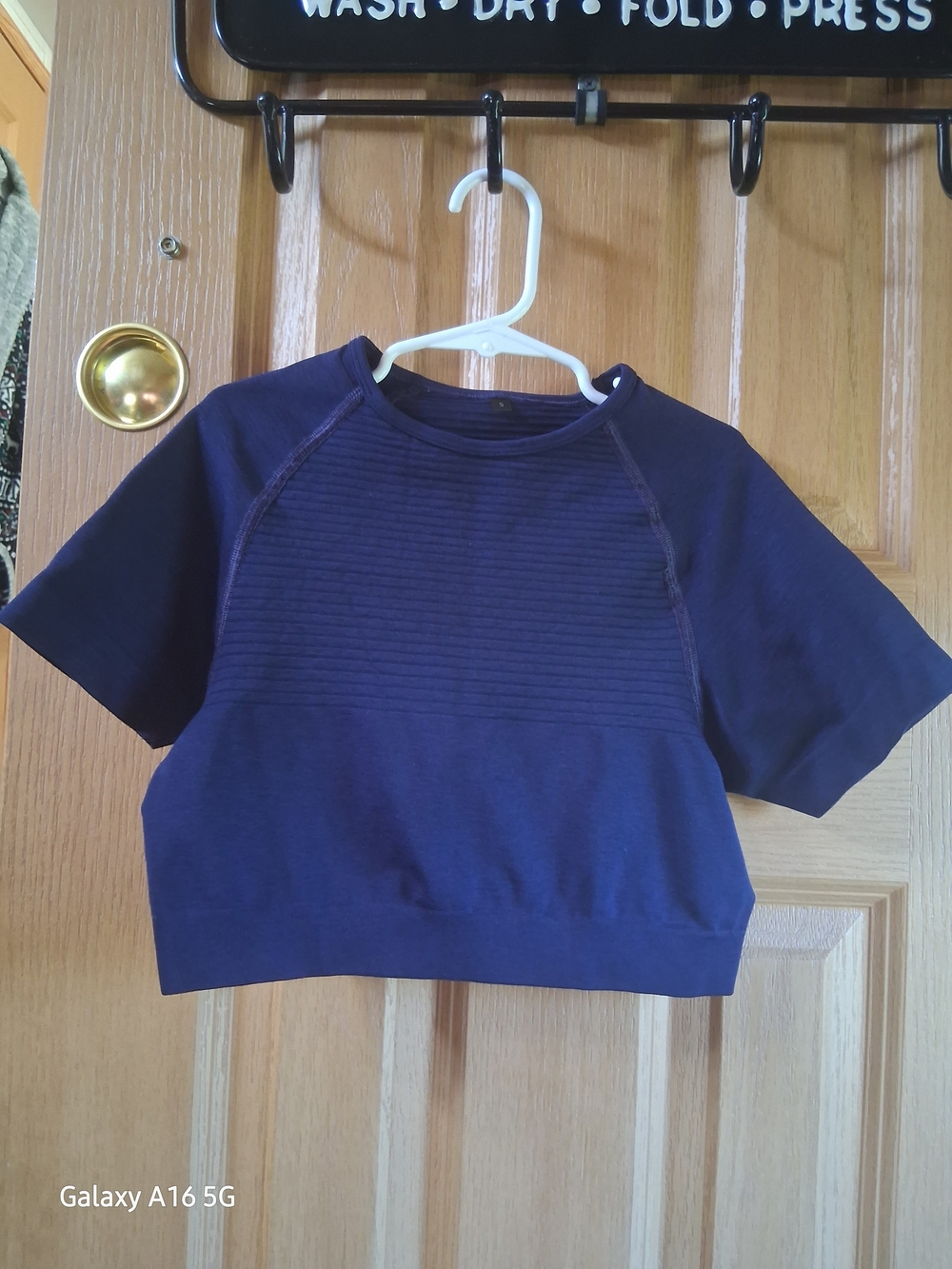 Alphalete Amplify Womens Short Sleeve Crop Top - Navy Blue